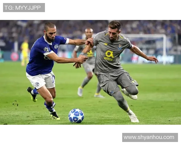 沙尔克04客场作战与美因茨争分夺秒主场之利力争不败