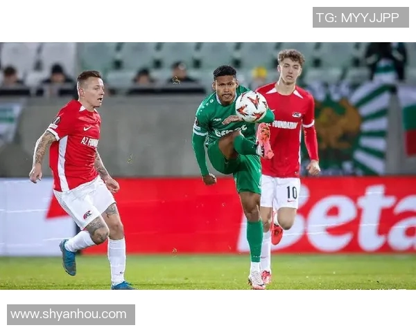 精彩足球比赛现场直播韩国队全力出击迎战强敌展现团队精神与技术风采 精彩足球比赛现场直播韩国队全力出击迎战强敌展现团队精神与技术风采